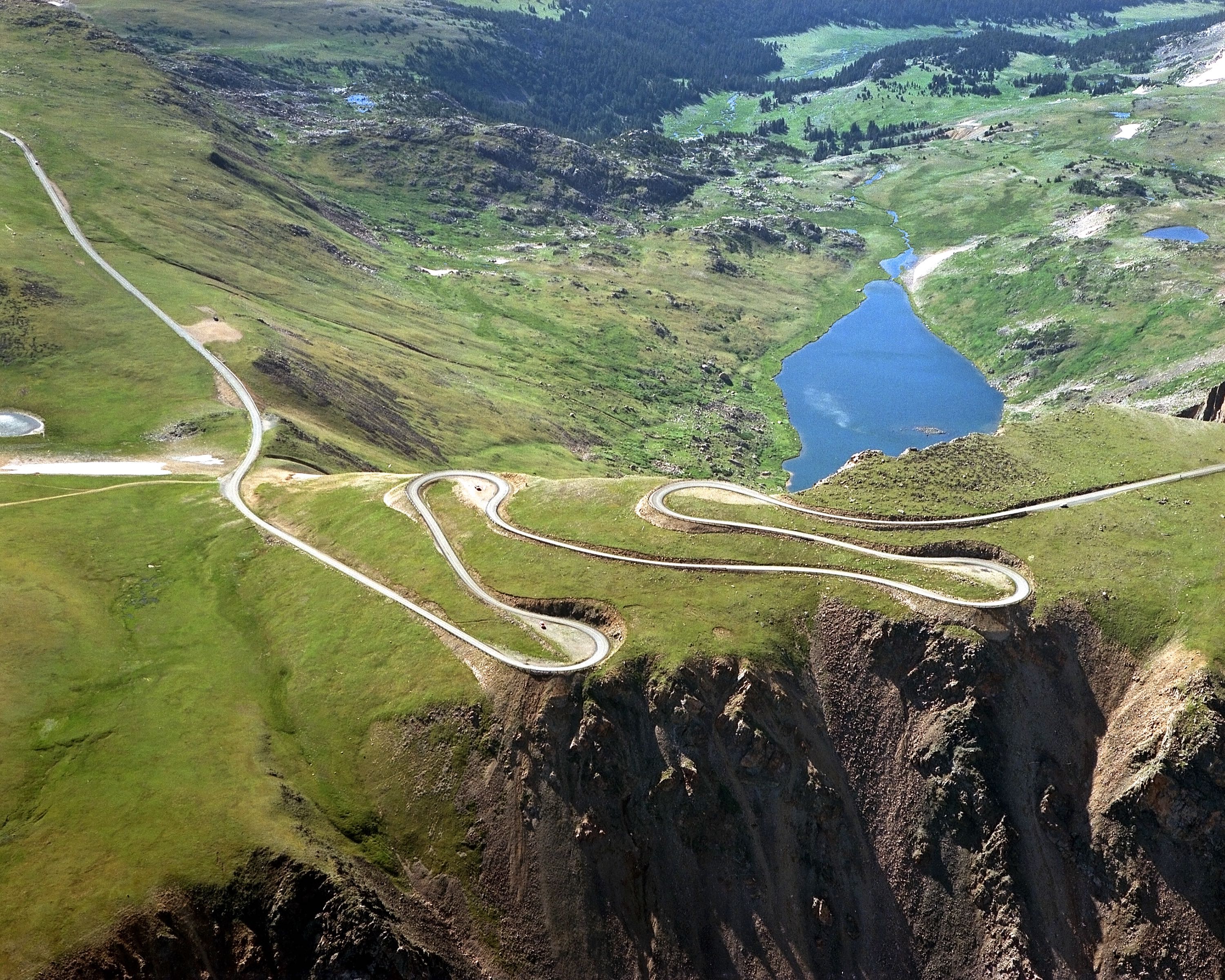 beartooth highway summer