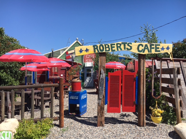 Roberts Cafe_exterior