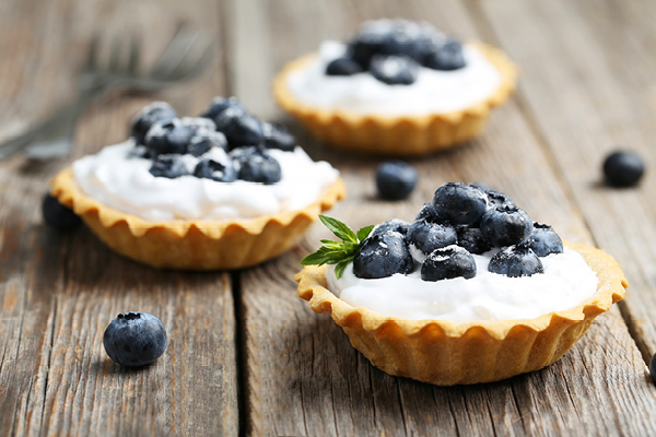 Vanilla blueberry tarts