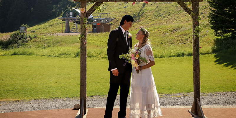 Couple getting married at Bridger Bowl