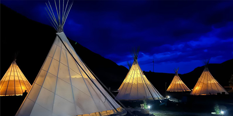 Dreamcatcher Tipi Hotel, Gardiner, MT